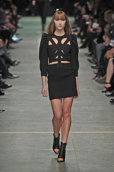 Look 1